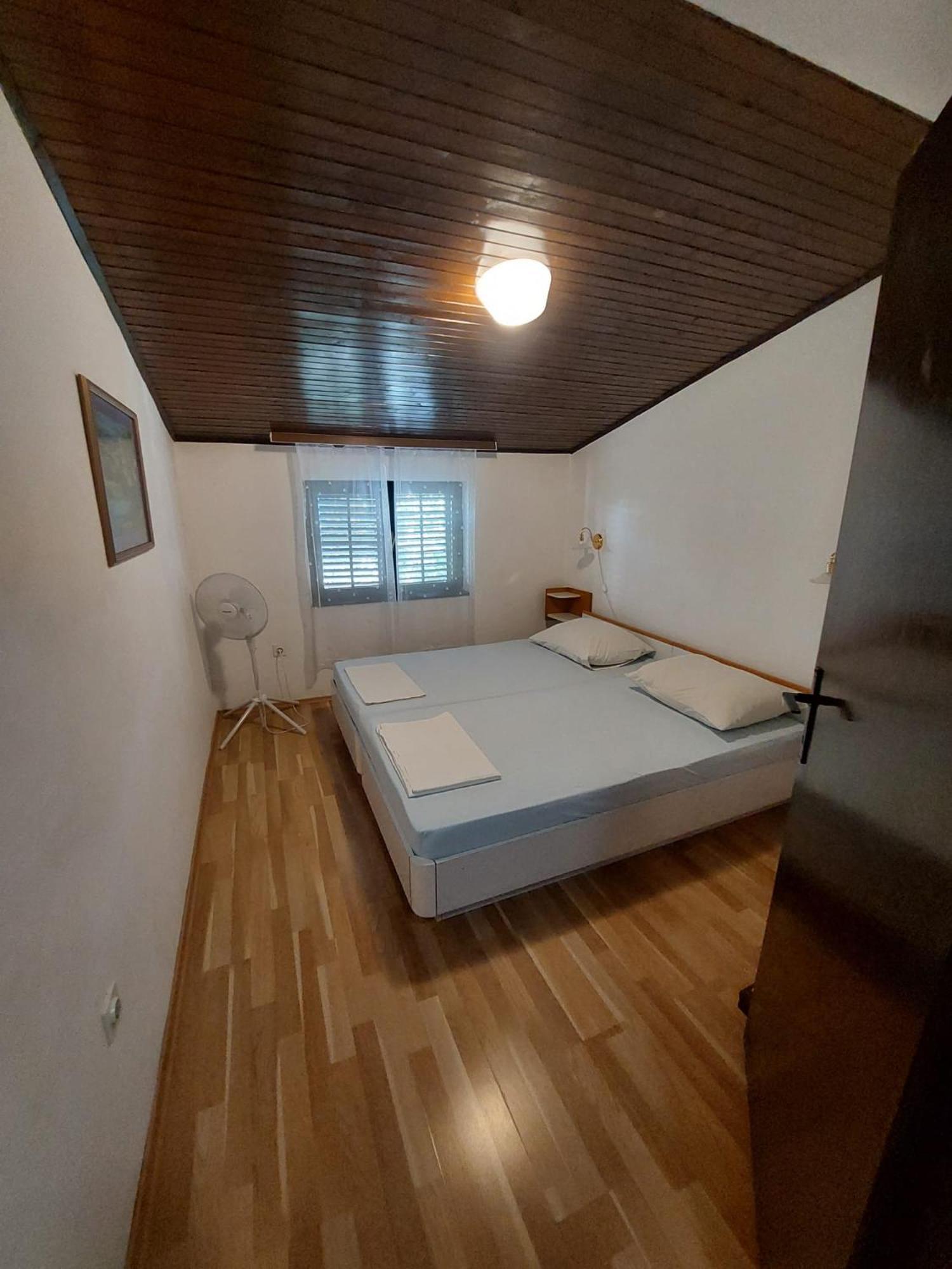 Apartmani Vuksanovic Pag Town Zewnętrze zdjęcie