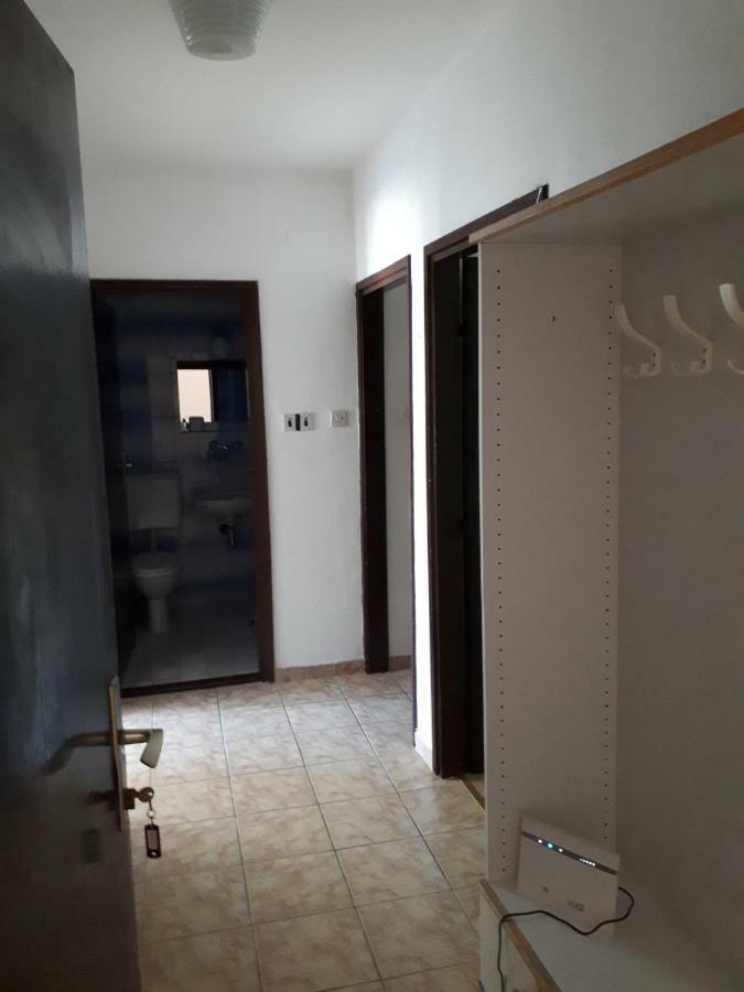 Apartmani Vuksanovic Pag Town Zewnętrze zdjęcie